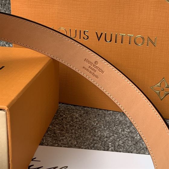 LOUIS VUITTON BELT – LBE071