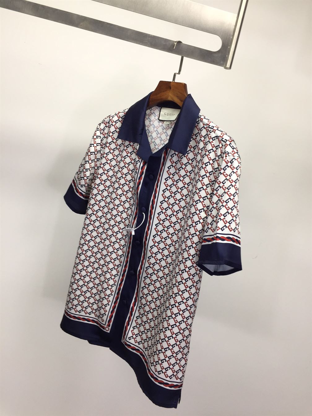GUCCI GEOMETRIC G PRINT MUSLIN BOWLING SHIRT – GGS023