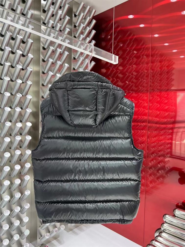 MONCLER DOWN GILET – MC133