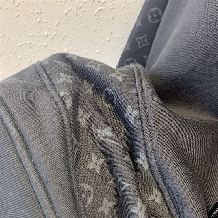LOUIS VUITTON HOODIE – LVH019