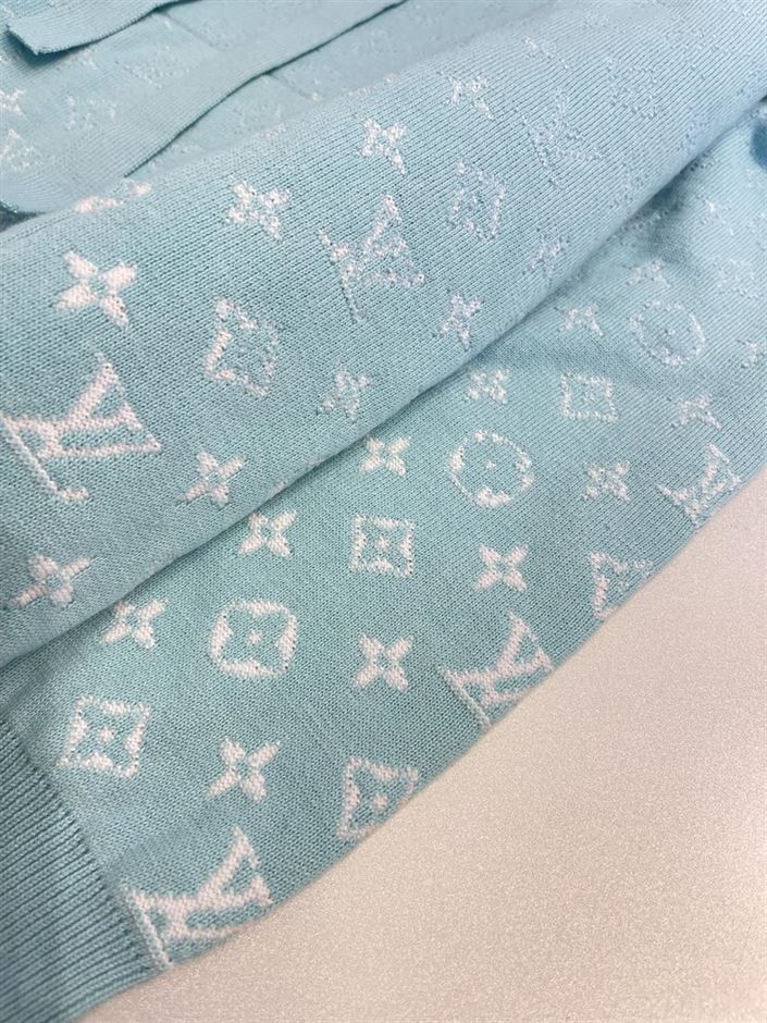 LOUIS VUITTON MONOGRAM GRADIENT HOODIE – LVH040