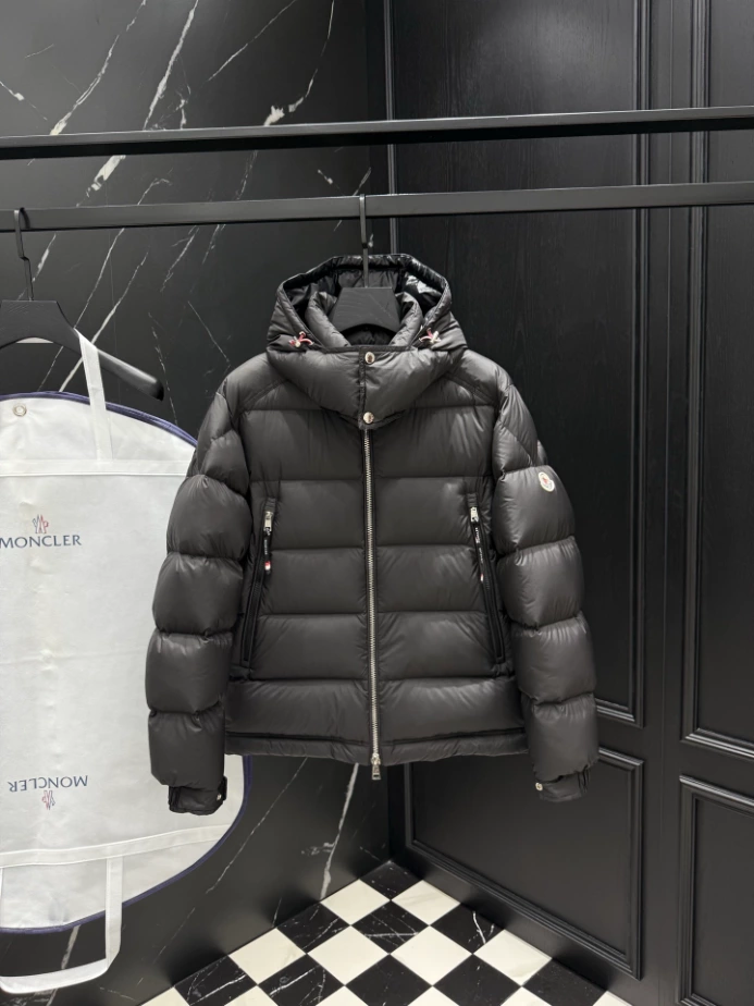 Moncler Jacket – MC149