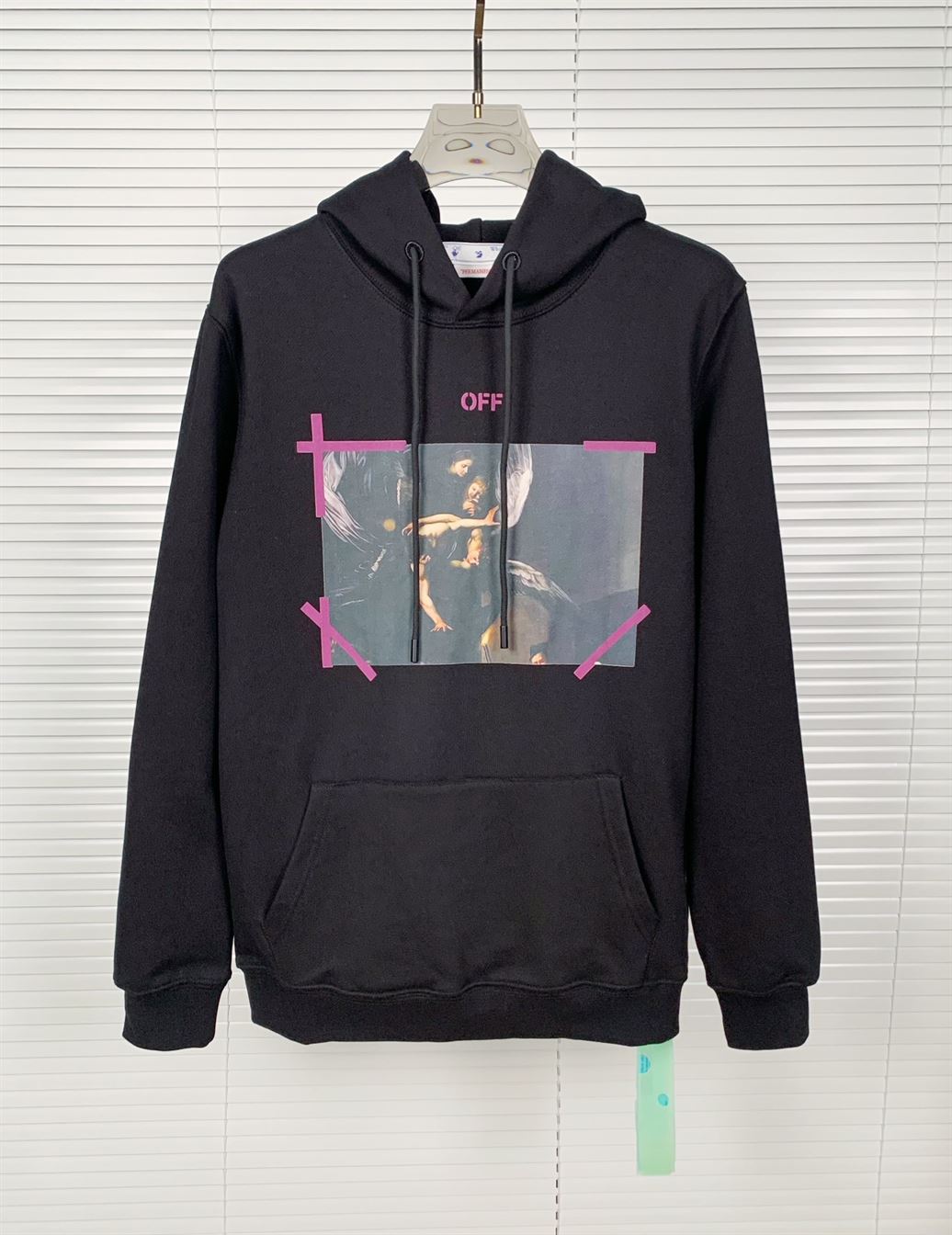 OFF-WHITE ARROW CARAVAGGIO MERCY SKATE HOODIE BLACK PURPLE – OS014