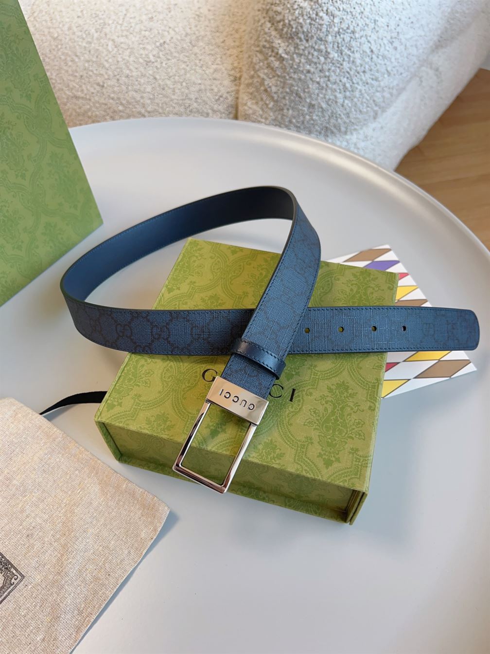 GUCCI GG BELT WITH RECTANGULAR BUCKLE – GB043