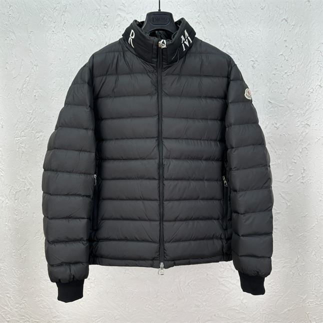 MONCLER JACKETS – MC047