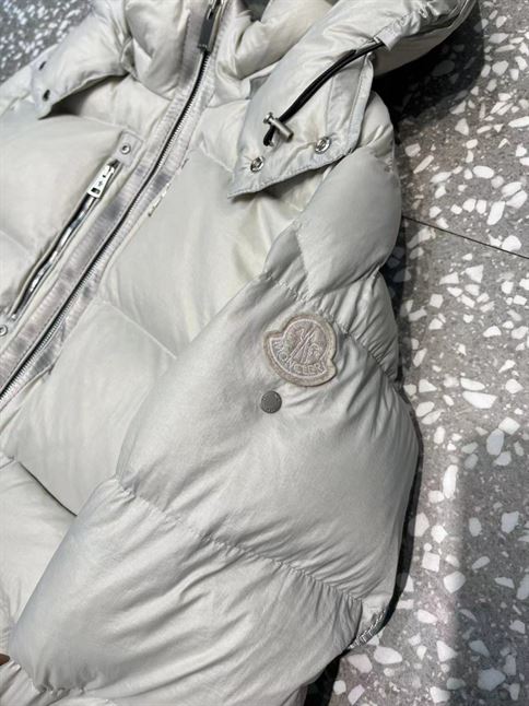 MONCLER JACKETS – MC037