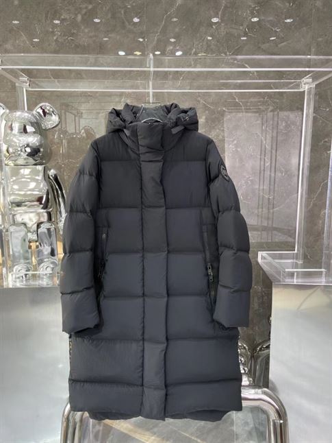 CANADA GOOSE LONG PUFFER COAT – CN20