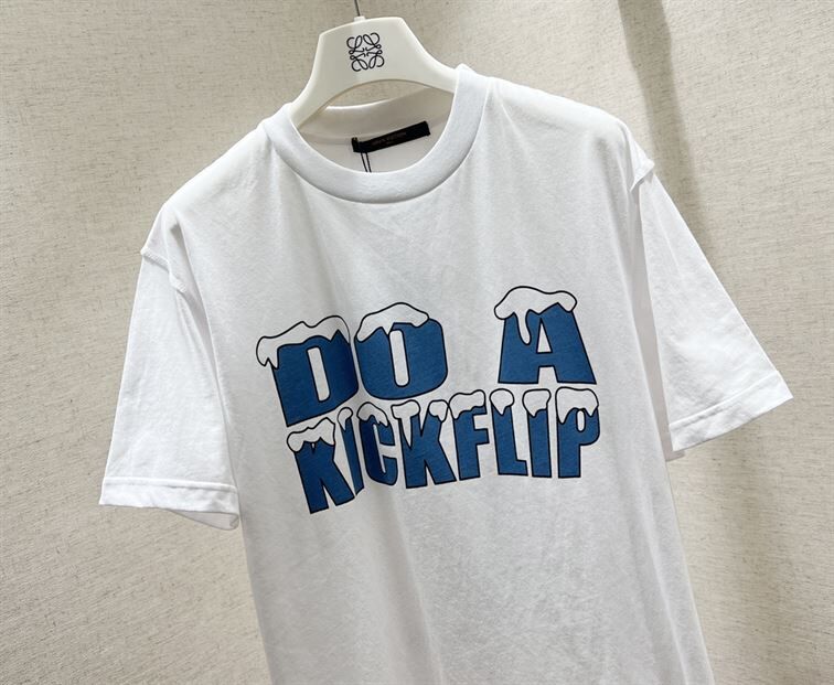LOUIS VUITTON DO A KICKFLIP T-SHIRT – LVTS007