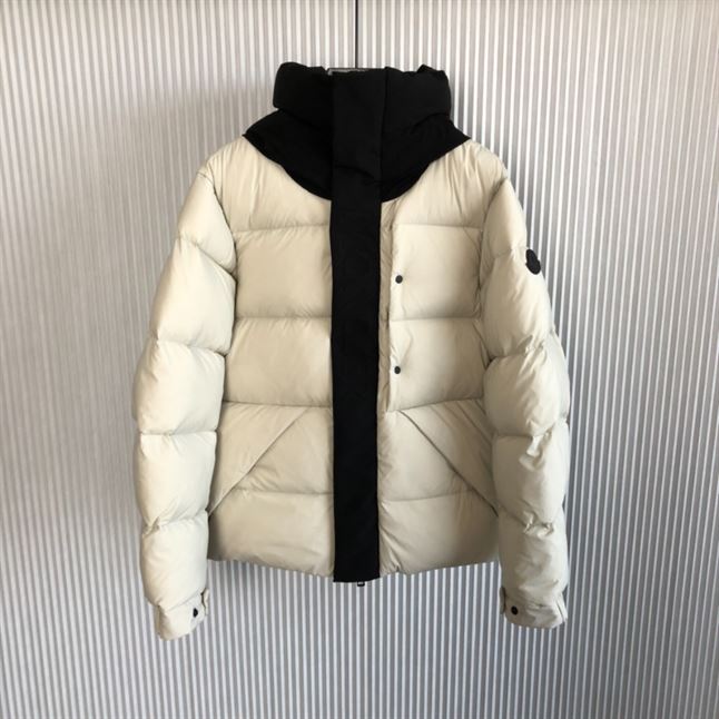 MONCLER MADEIRA DOWN JACKET – MC089