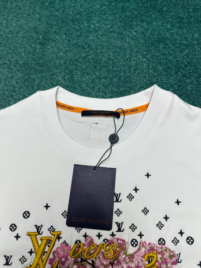 LOUIS VUITTON T-SHIRT – LVTS090