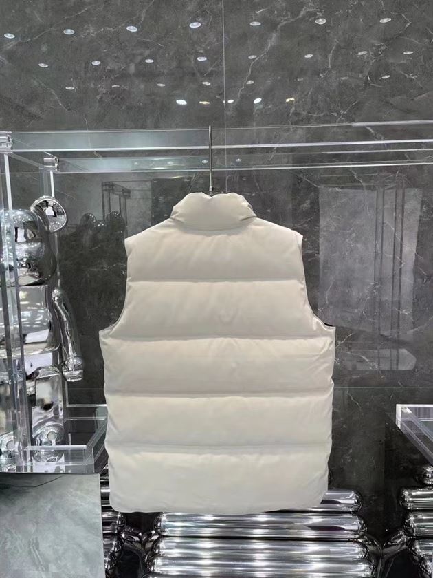 CANADA GOOSE FREESTYLE QUILTED ARTIC-TECH GILET – CN10