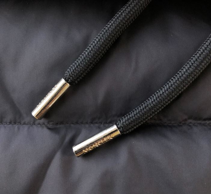 MONCLER HYBRID HOODED JACKET – MC073