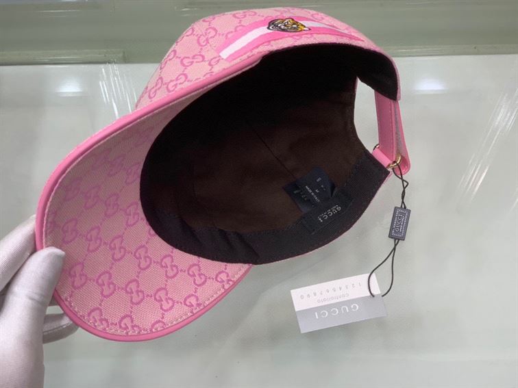 GUCCI GG CANVAS BASEBALL HAT – GH030