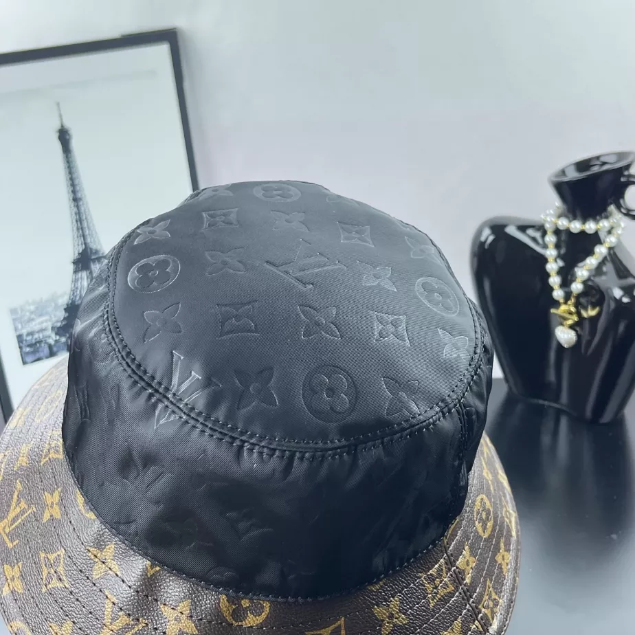 Louis Vuitton Bucket – LVC034