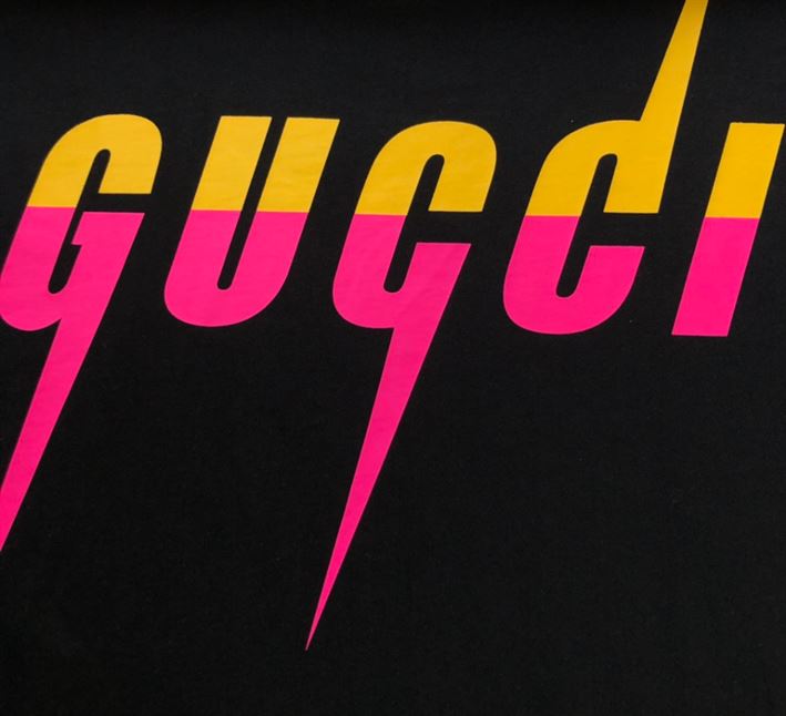 GUCCI COTTON T-SHIRT WITH GUCCI BLADE PRINT – GGS060