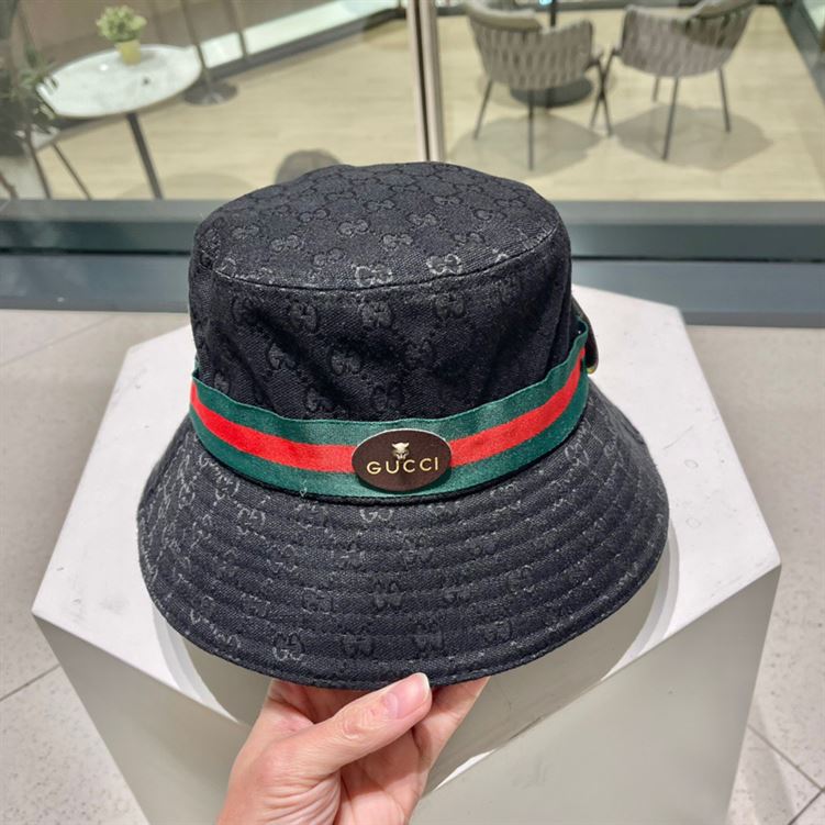 GUCCI GG CANVAS BUCKET HAT – GH153