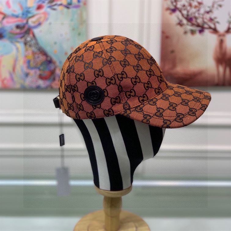 GUCCI GG CANVAS BASEBALL HAT – GH043