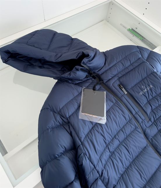 MONCLER JACKETS – MC086