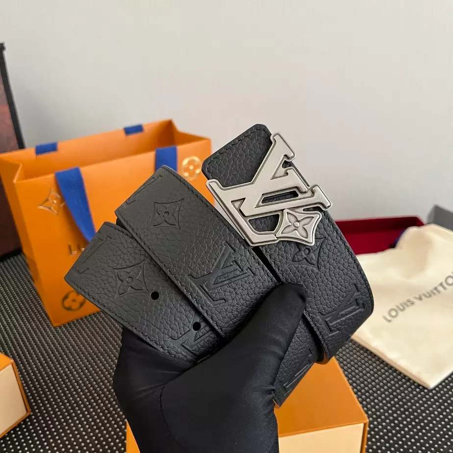 LV BELT 4MM – LBE093