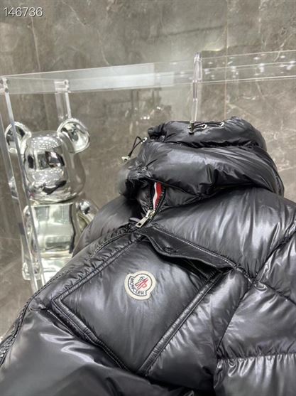 MONCLER WOLLASTON SHORT DOWN JACKET – MC114