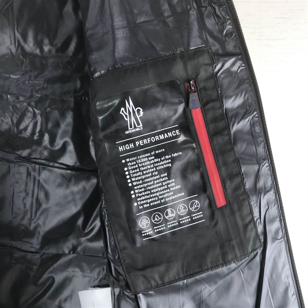 MONCLER COAT – MC134