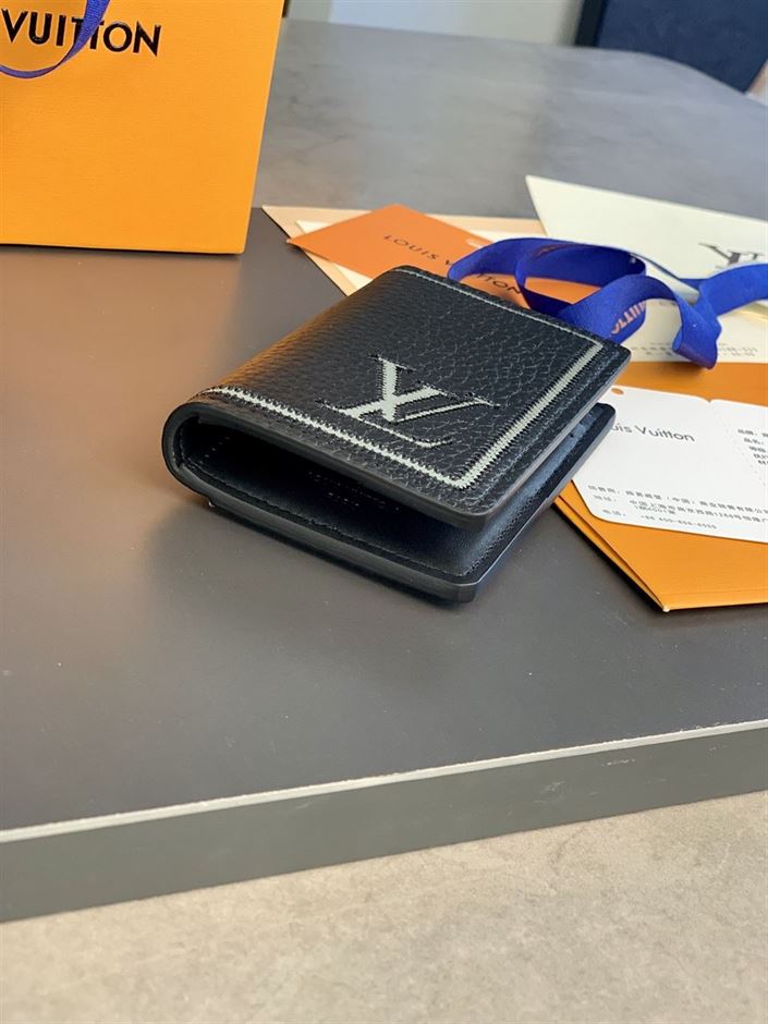 LOUIS VUITTON POCKET – WLV029