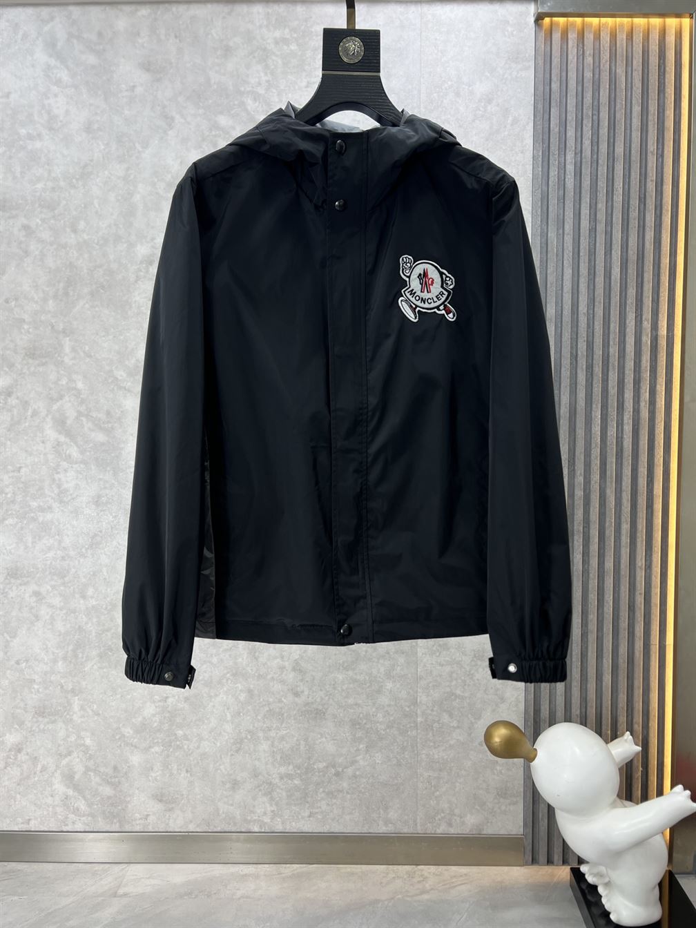 MONCLER GUIERS RAIN JACKET – MC099