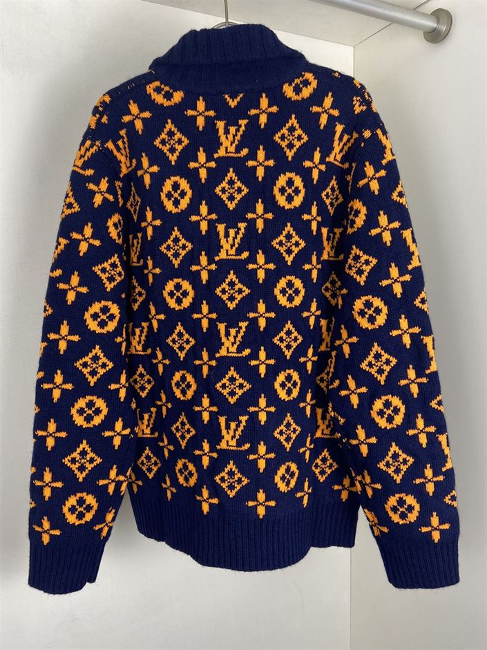 LOUIS VUITTON SIGNATURE CARDIGAN – LVH038