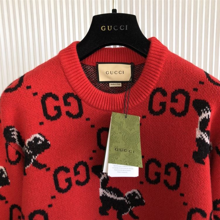 GUCCI GG AND SKUNK WOOL KNIT SWEATER – GCK012