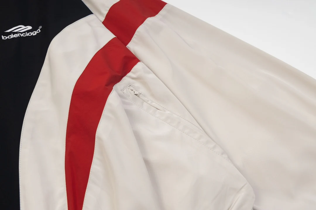 Waterproof nylon jacket