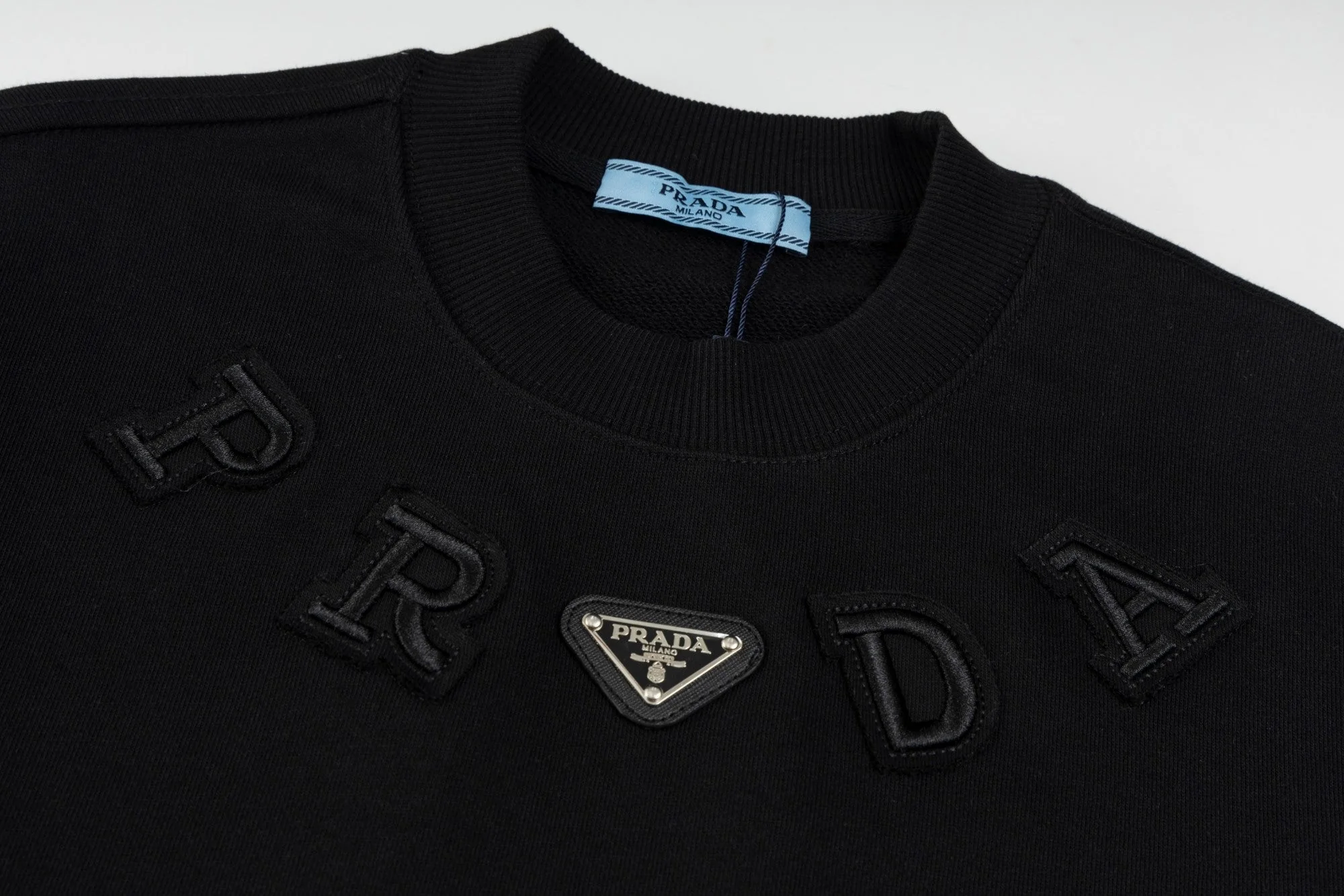 Embroidered cotton sweatshirt