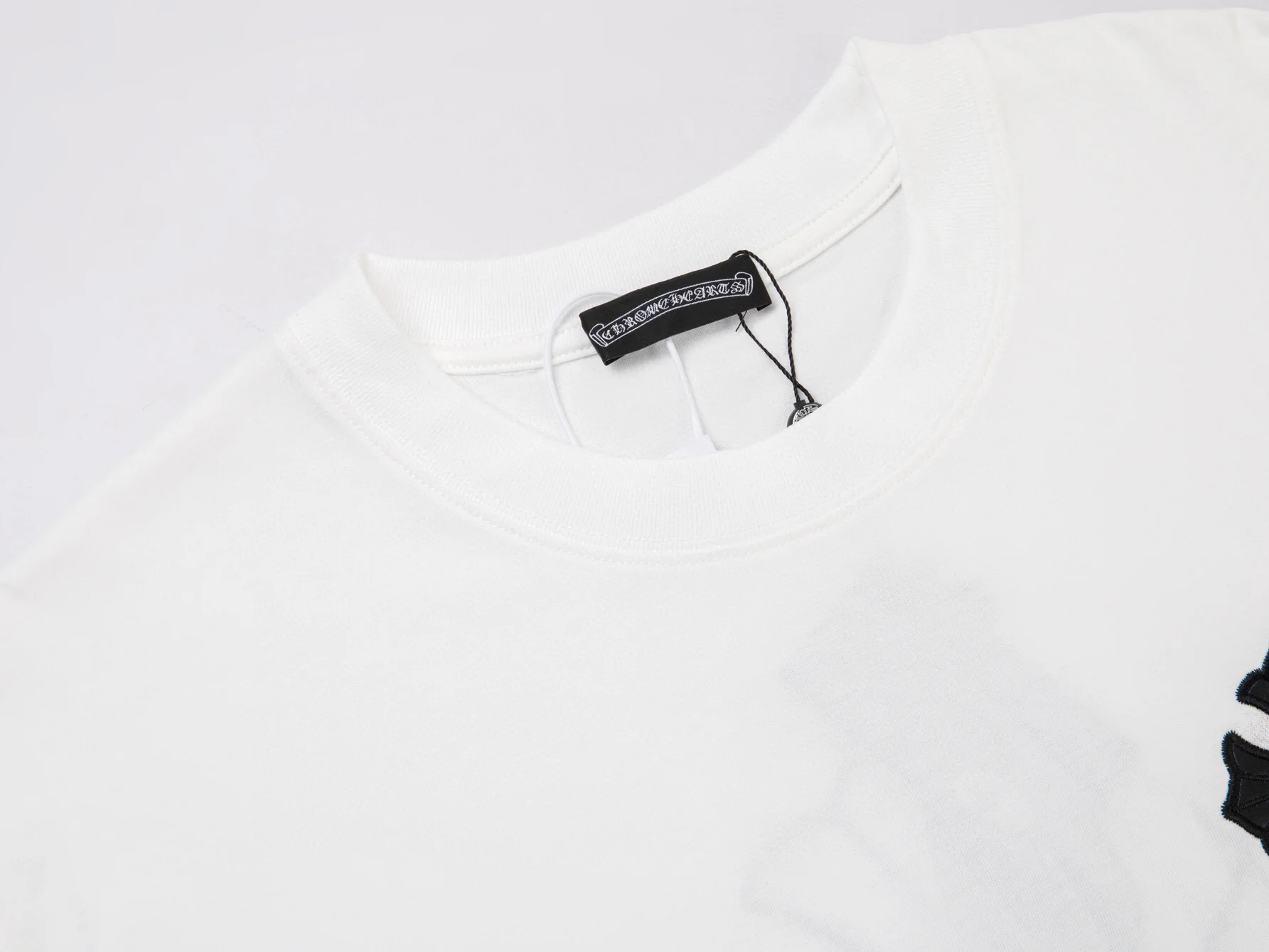 Double-sided embroidered T-shirt