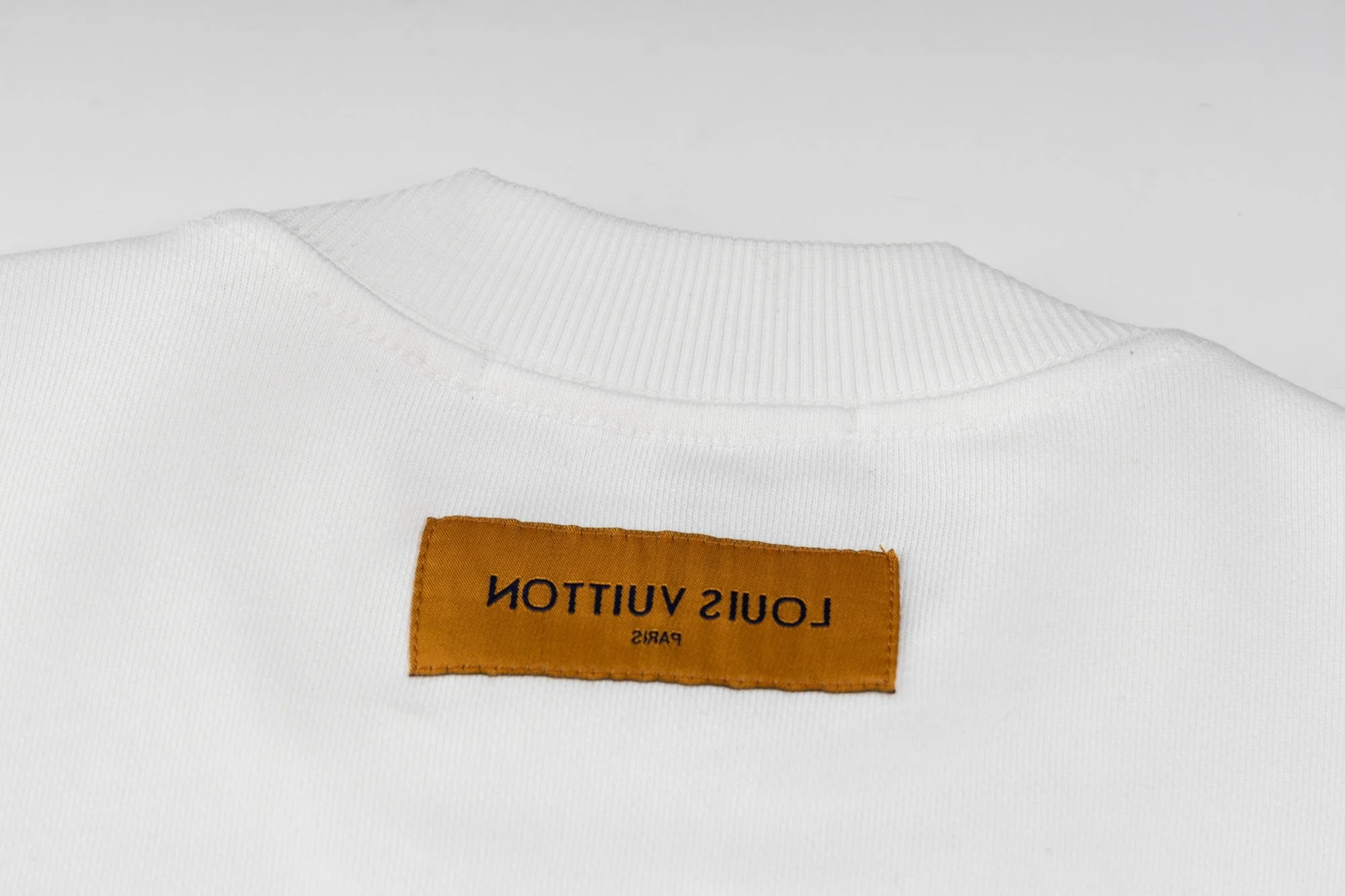 Double-sided embroidered round neck cotton sweatshirt