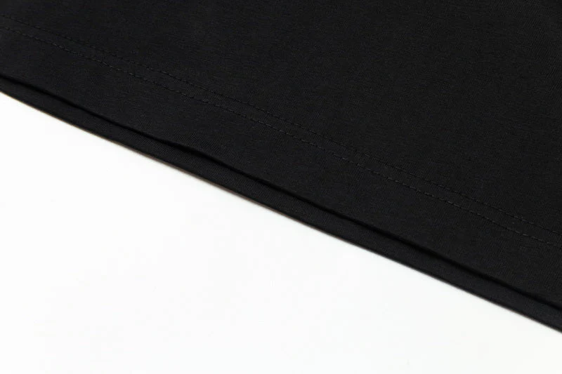 Simple embroidered cotton T-shirt