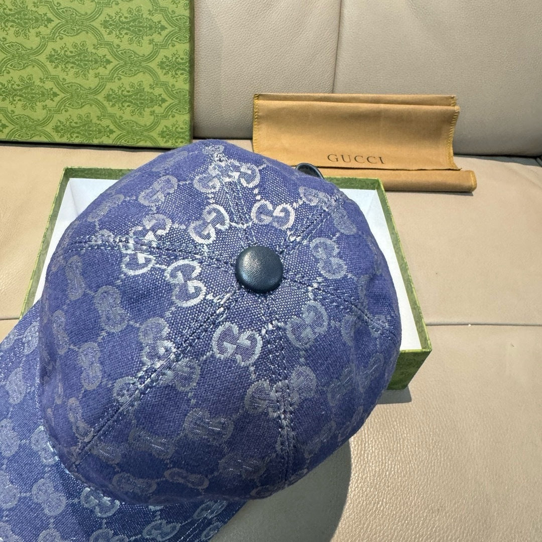 Jacquard lettering baseball cap