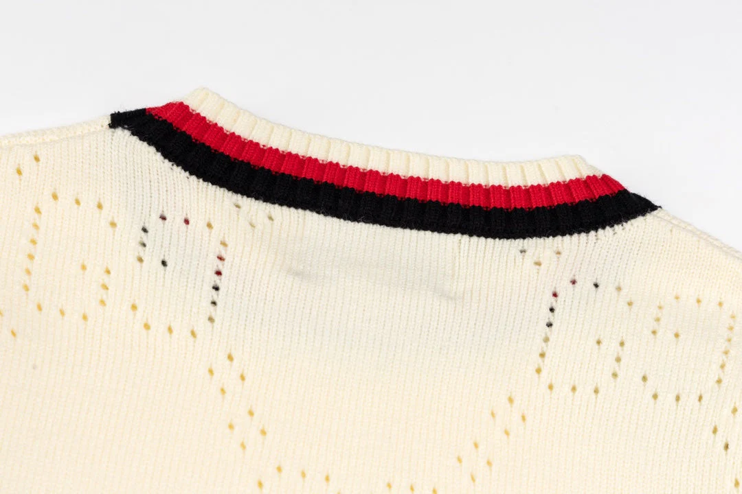 Knitted cashmere sweater