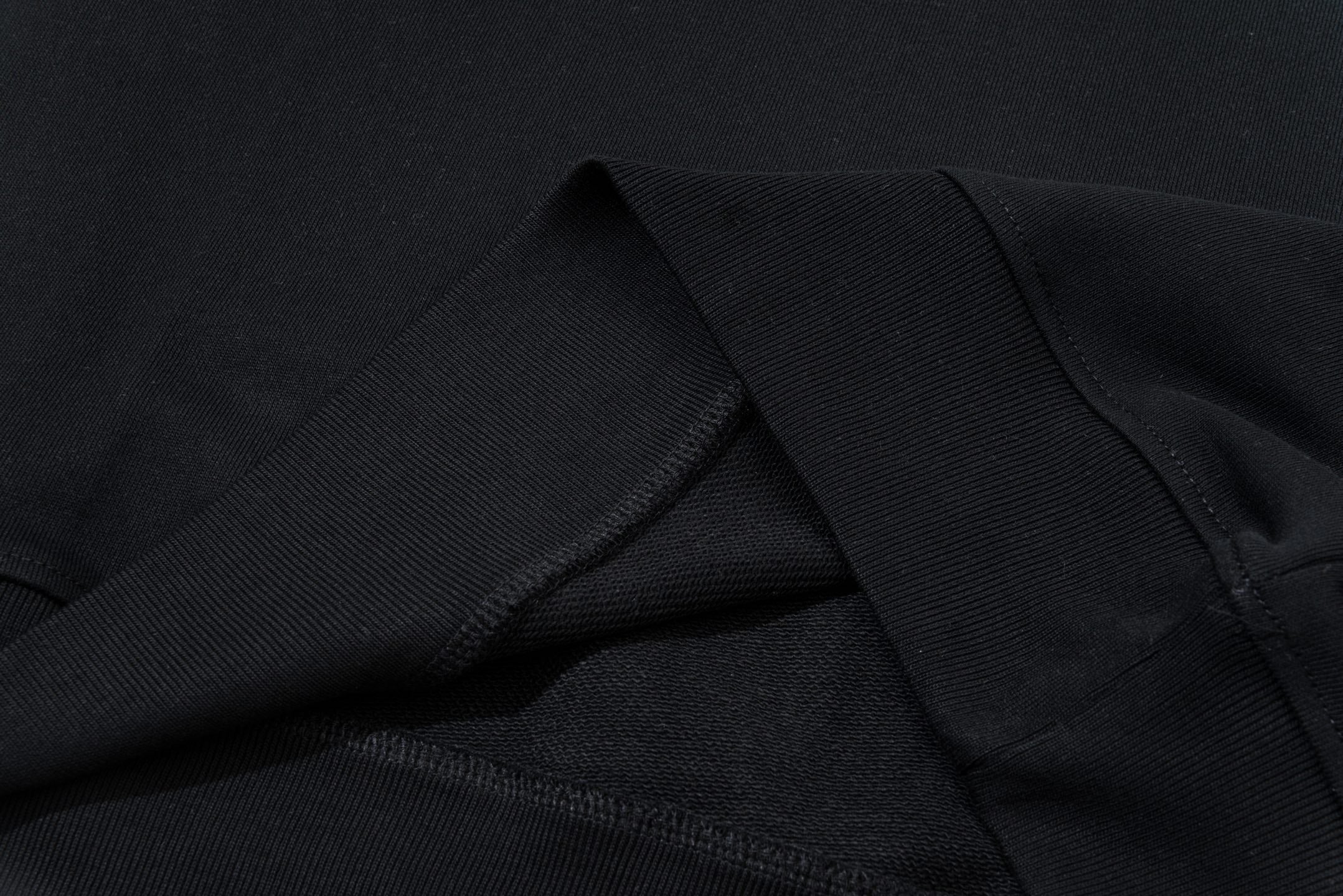 Fashionable embroidered cotton sweatshirt