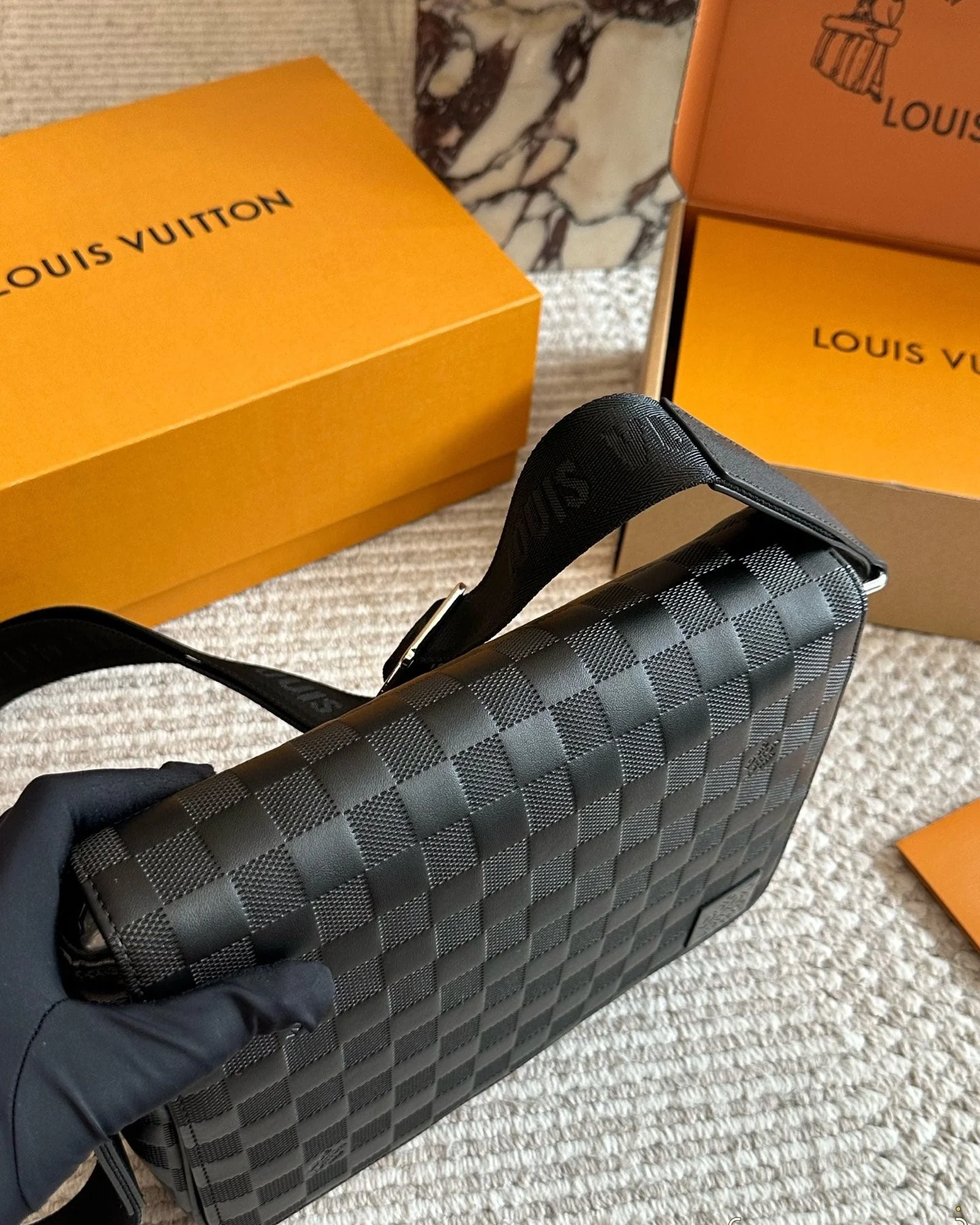 Men's Black Plaid Messenger Bag