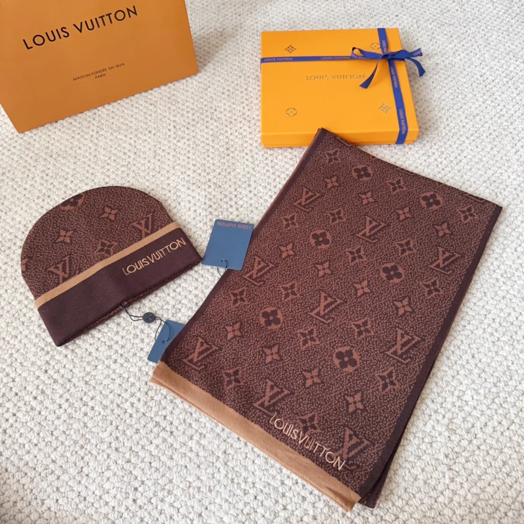 Jacquard cashmere scarf and hat set