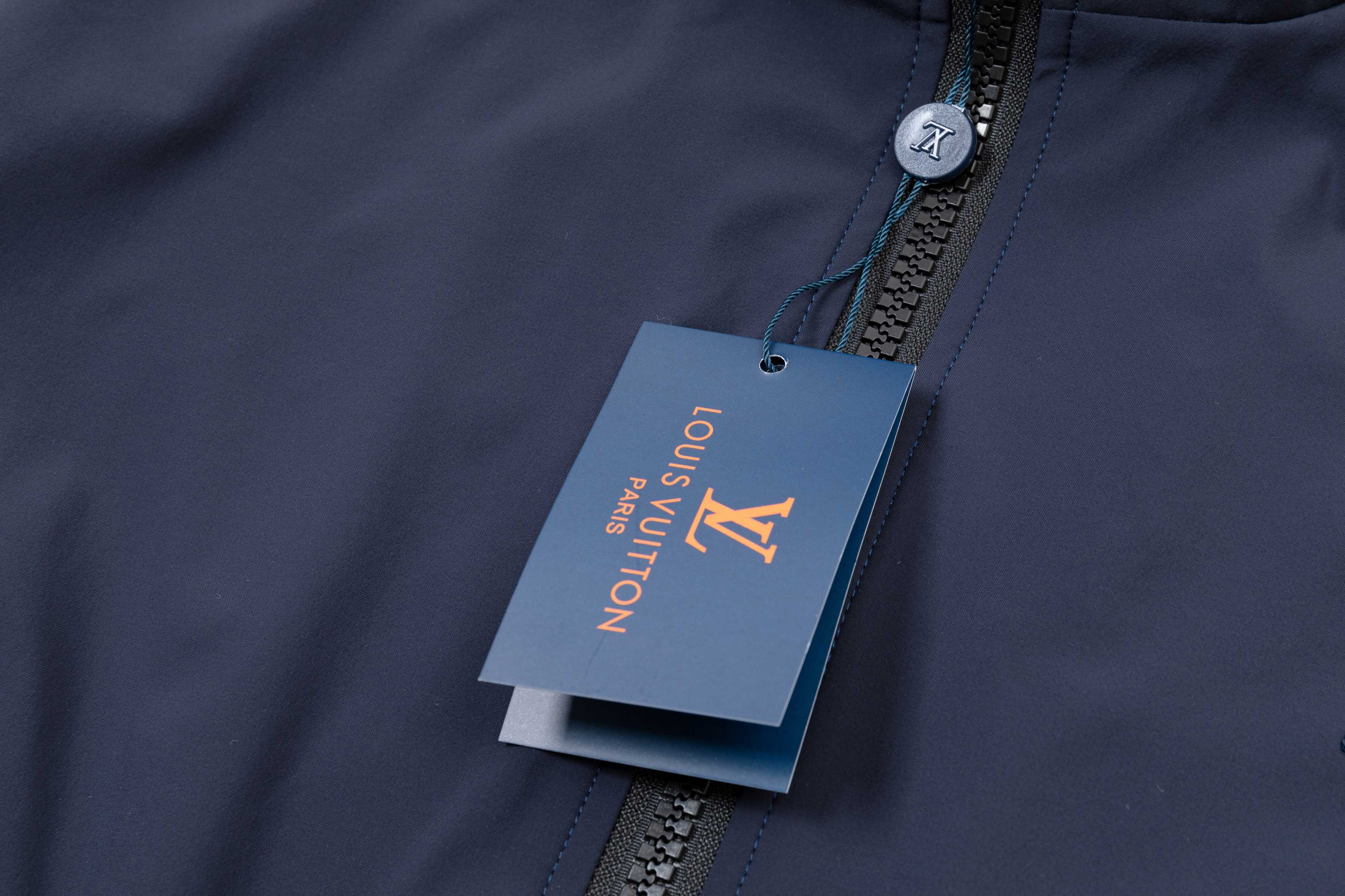 Nylon printed jacket