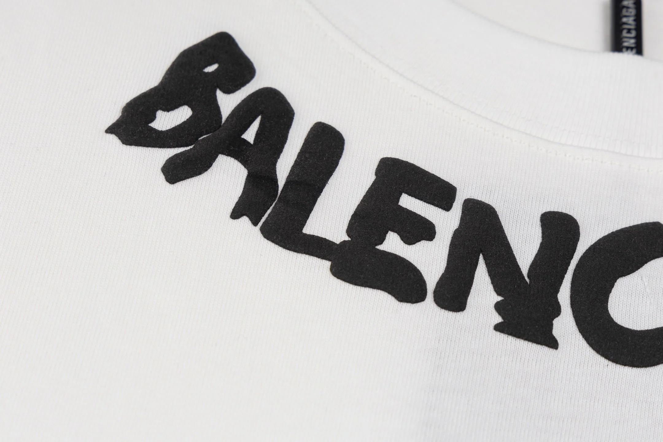 Foamed round neck printed cotton T-shirt