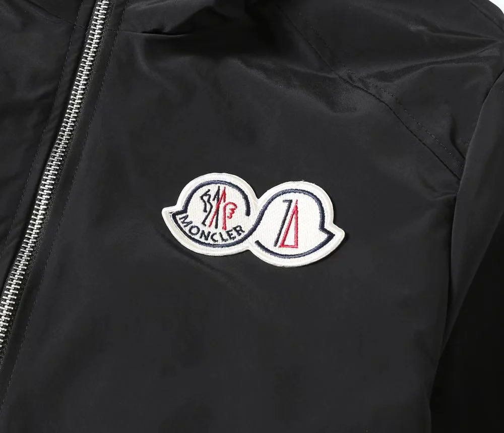 Nylon thin hooded jacket