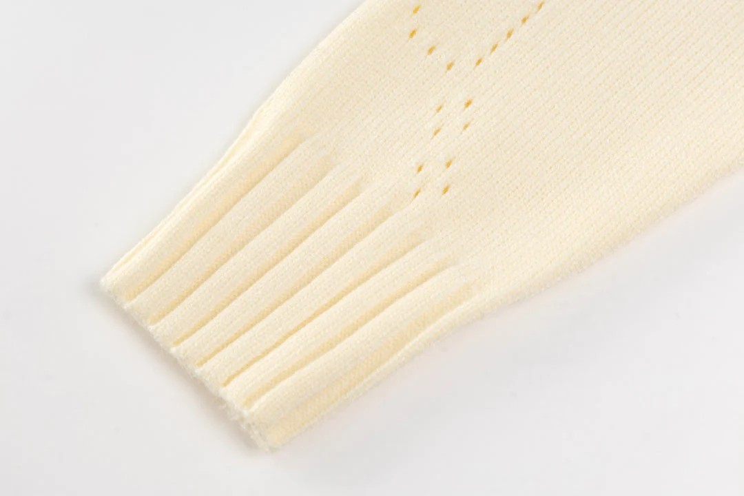 Knitted cashmere sweater