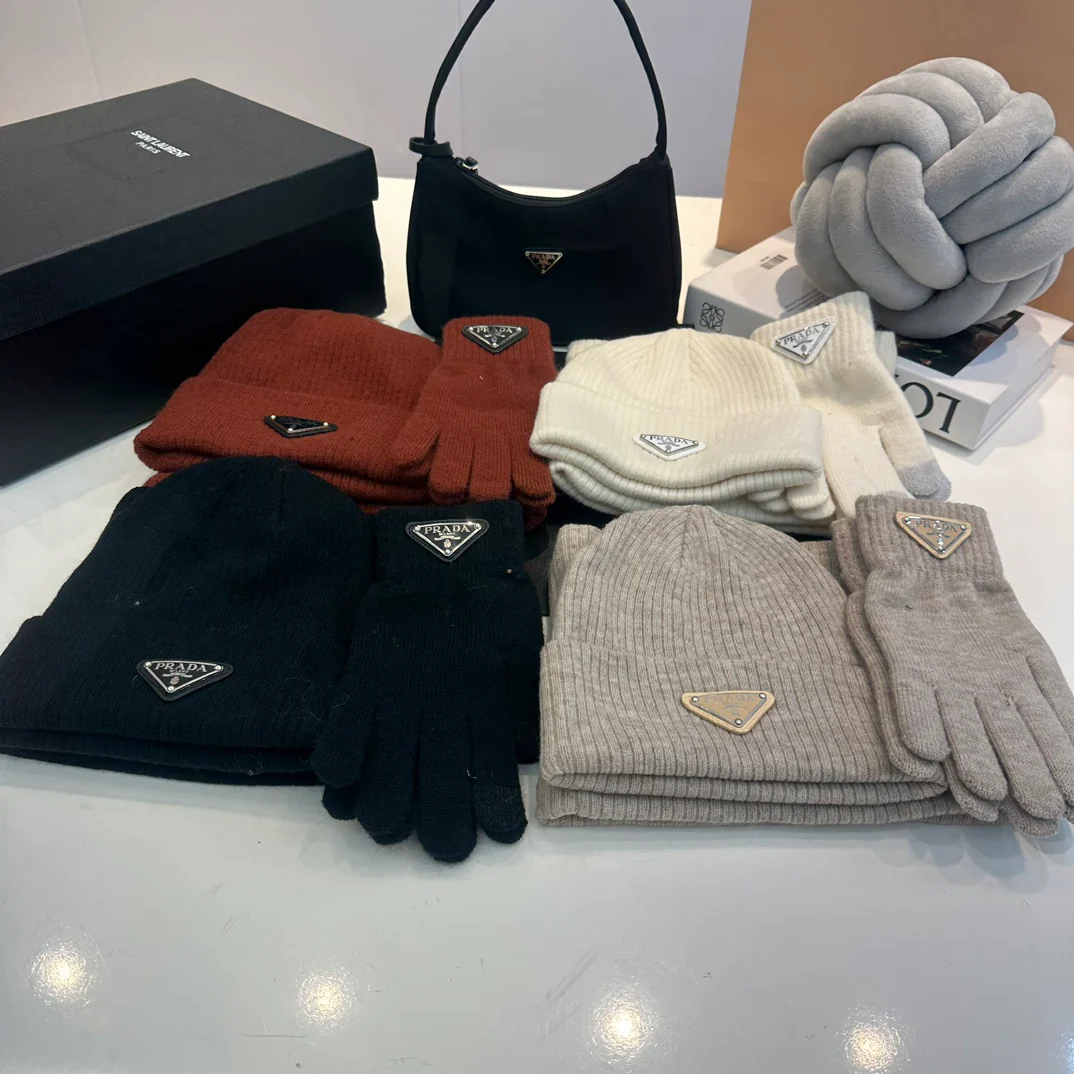 Triangle knitted scarf hat gloves set