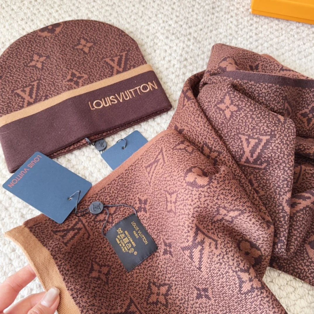 Jacquard cashmere scarf and hat set