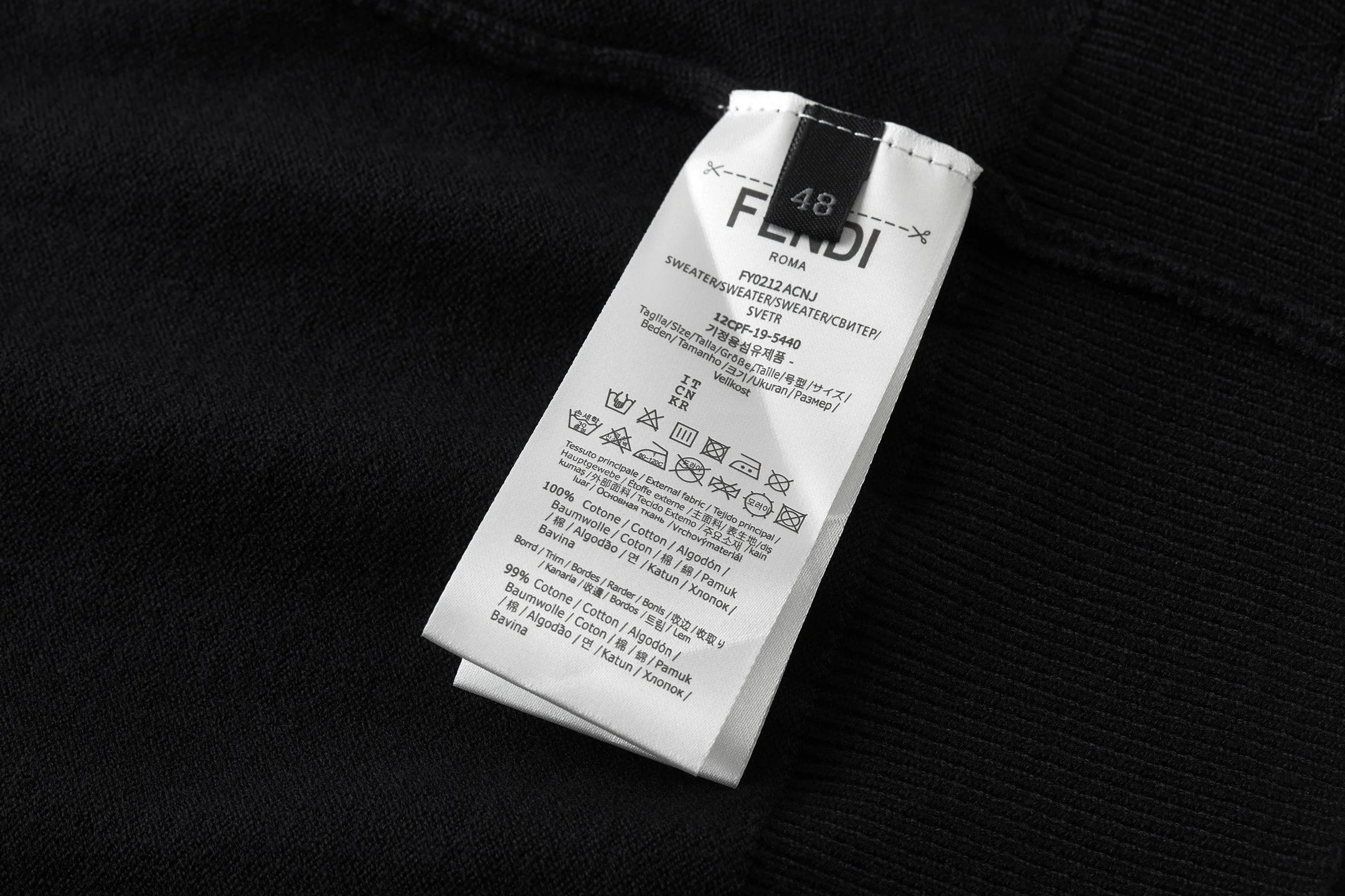 Knitted cashmere sweatshirt