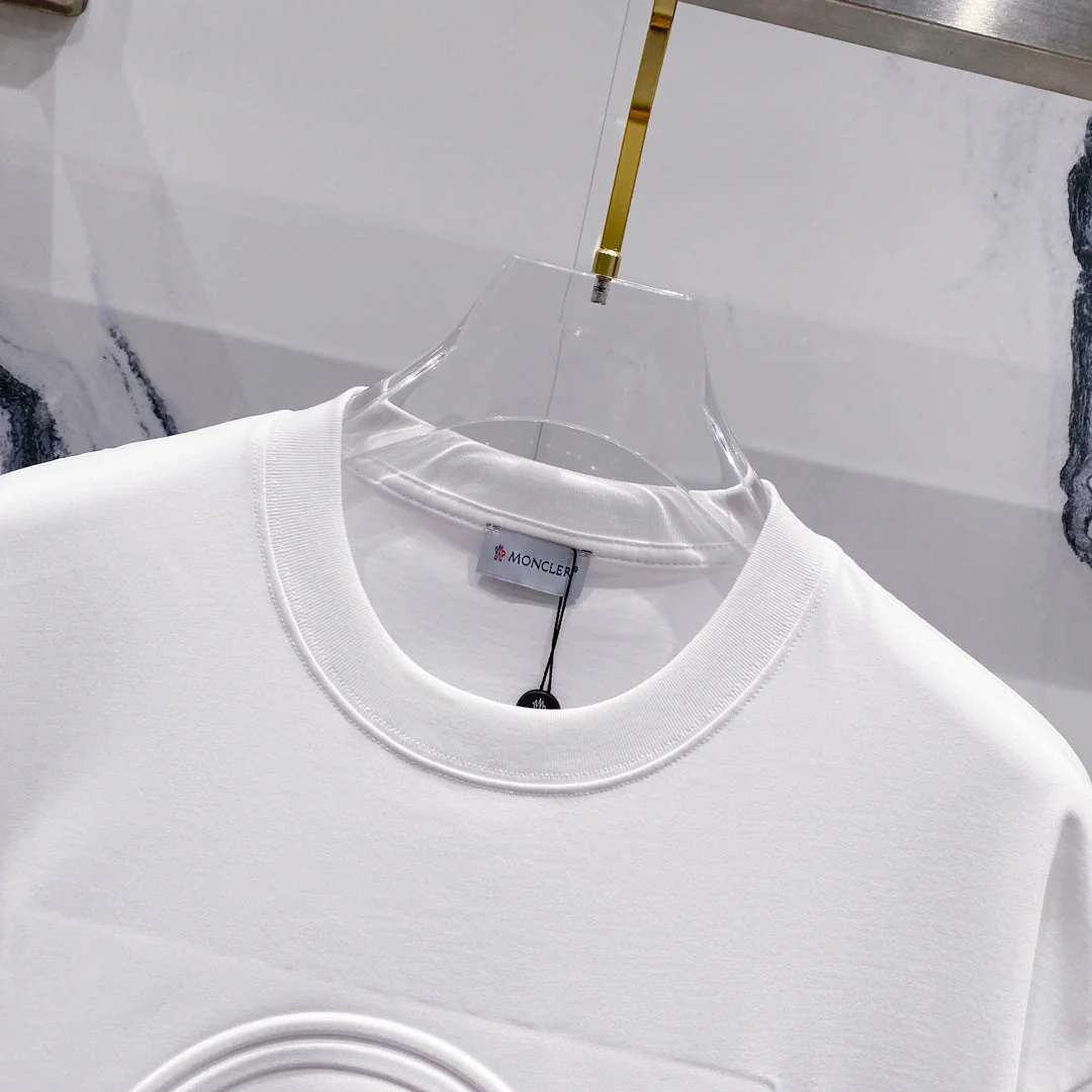 3D embossed cotton T-shirt