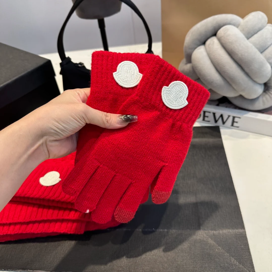 Embroidery knitted scarf hat gloves set