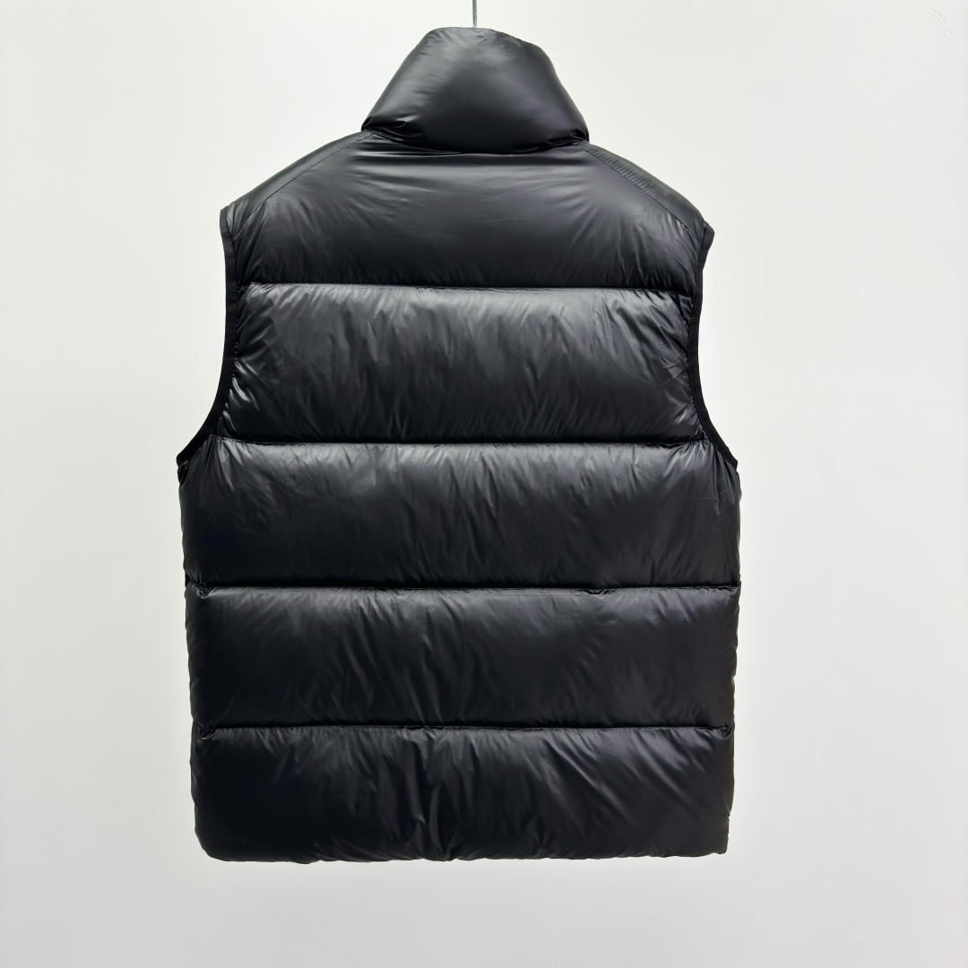 Stand collar zipper down vest