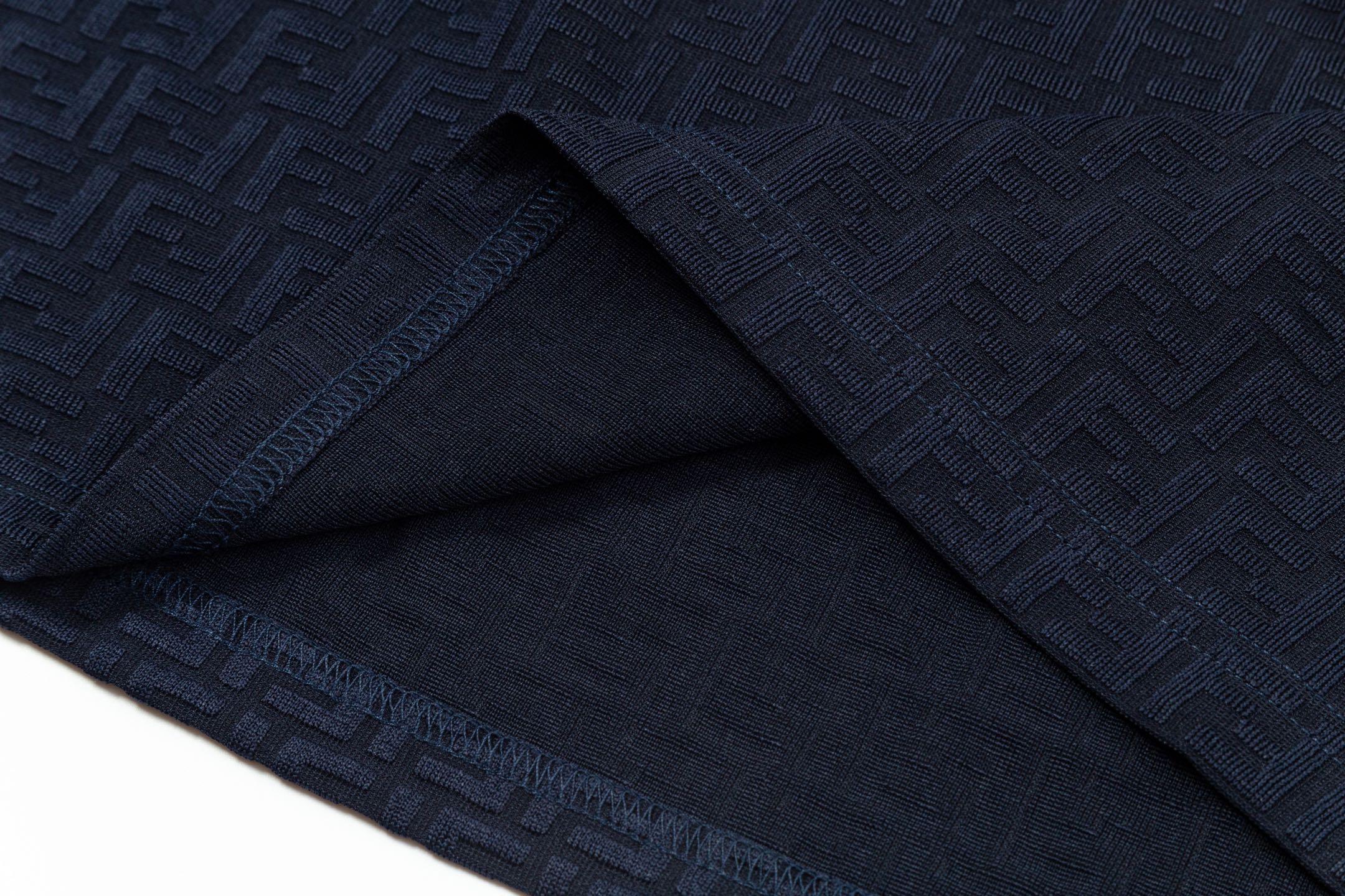 3D embroidered round neck cotton T-shirt